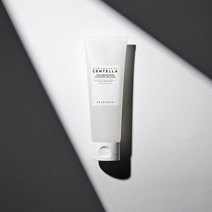 SKIN1004 | Madagascar Centella osvetljevalna čistilna gel pena